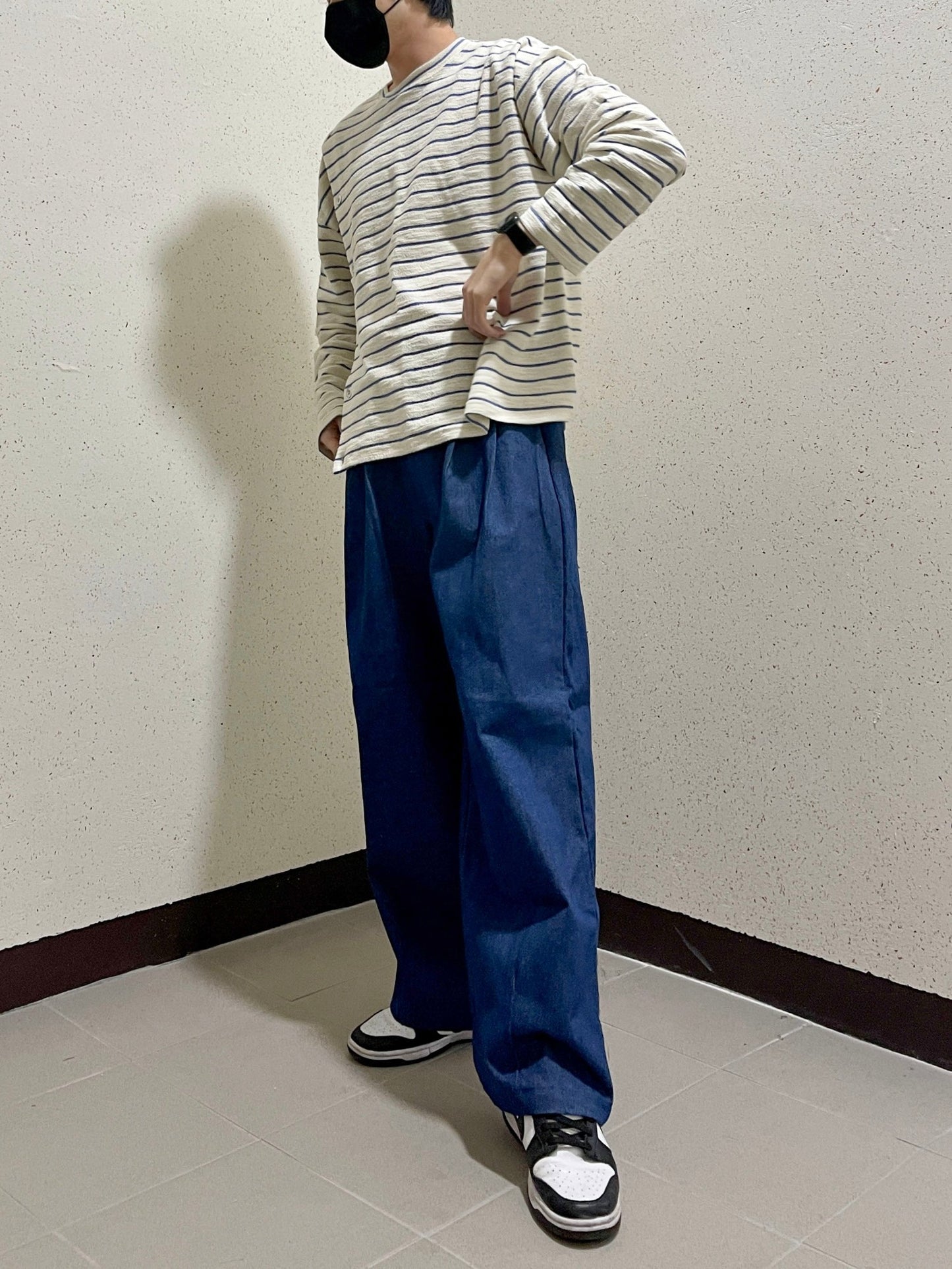 Two Tuck Balloon Denim Pants Blue 남녀공용 와이드핏 투턱 밴딩 데님팬츠 미니멀룩 중청