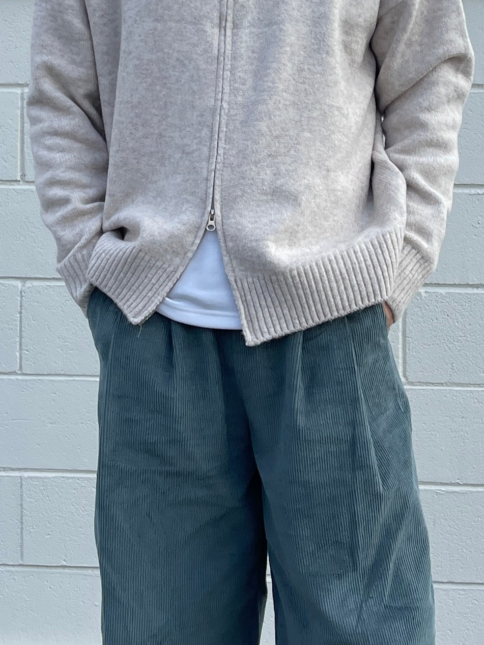 Two Tuck Balloon Corduroy Pants Bluish green