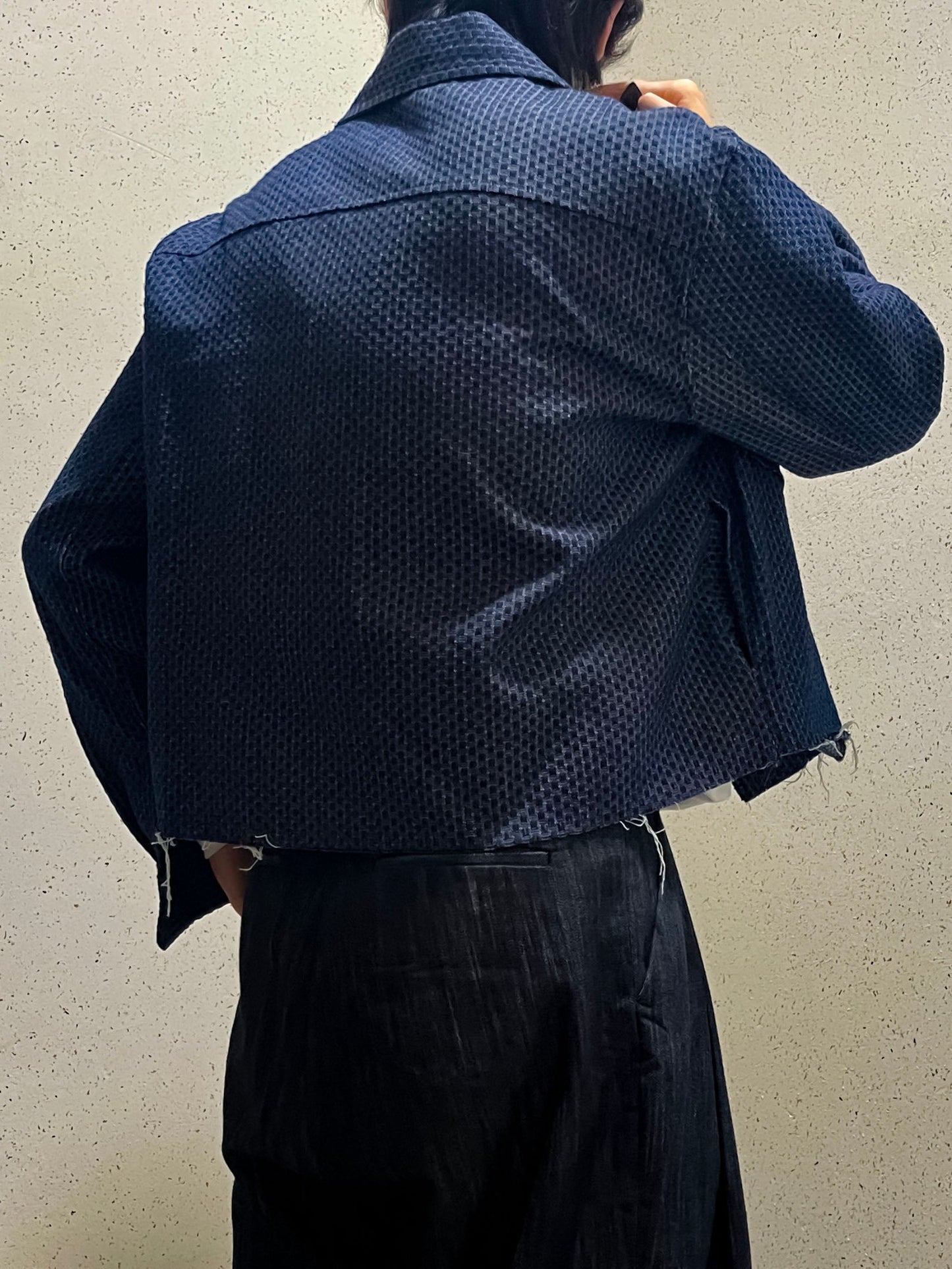 Crop Cutting Denim Jacket Dark blue 남자데님자켓 밑단컷팅 크롭자켓 오버핏 진청