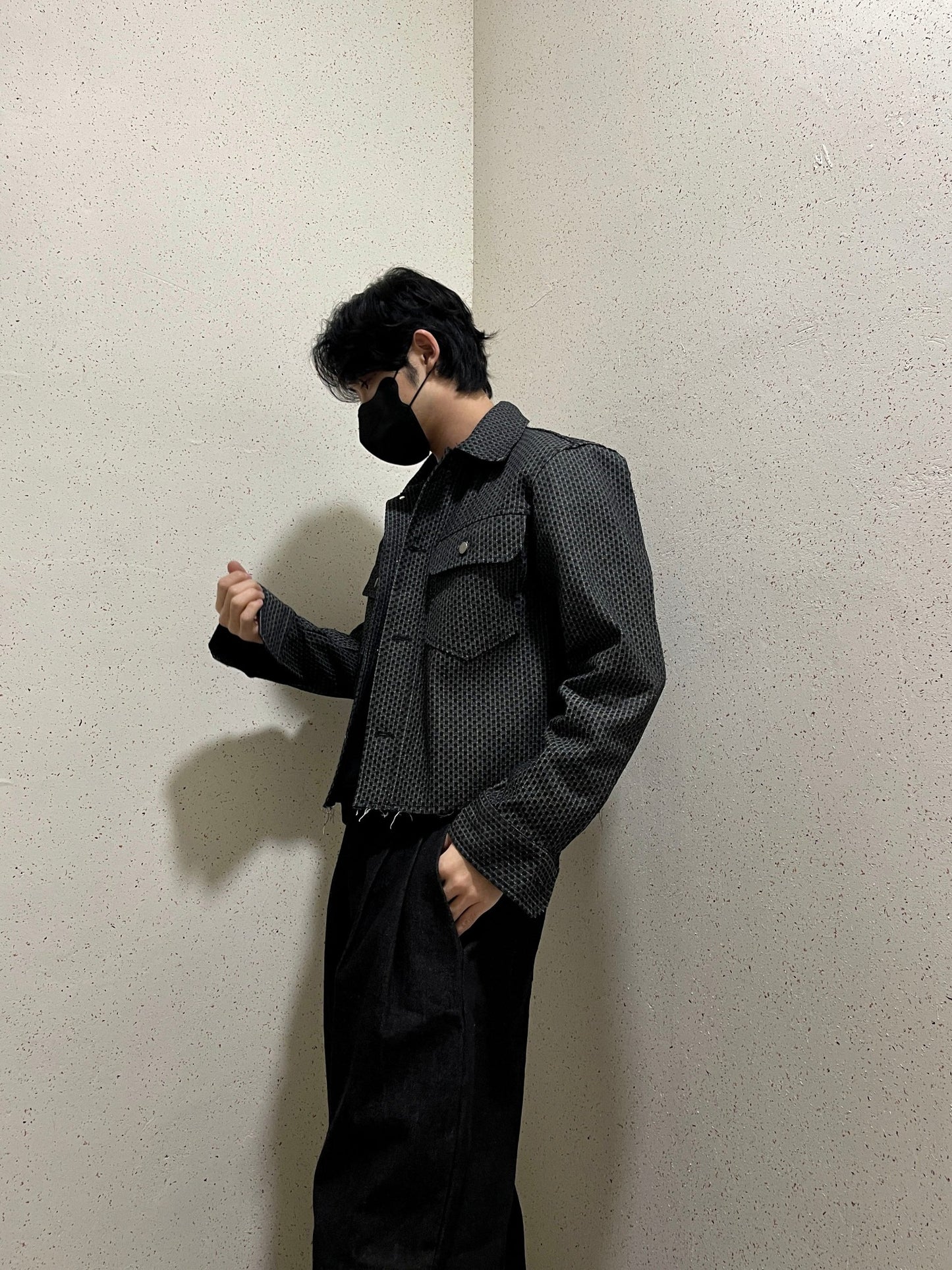 Crop Cutting Denim Jacket Black 남자데님자켓 밑단컷팅 크롭자켓 오버핏 흑청