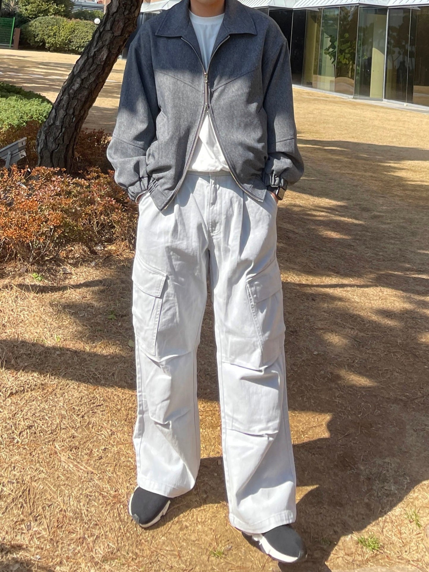 남성카고바지 와이드핏 핀턱 건빵 스트릿룩 라이트그레이 Dyeing Wide Cargo Pants lightgrey