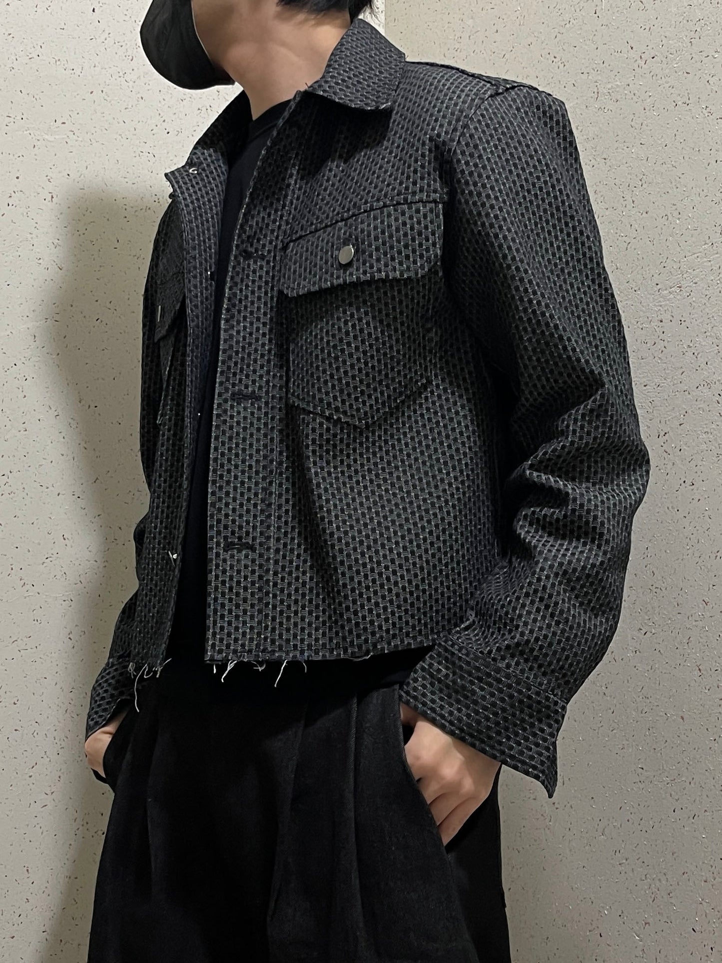 Crop Cutting Denim Jacket Black 남자데님자켓 밑단컷팅 크롭자켓 오버핏 흑청