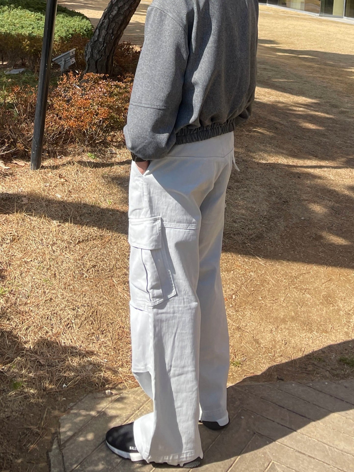 남성카고바지 와이드핏 핀턱 건빵 스트릿룩 라이트그레이 Dyeing Wide Cargo Pants lightgrey