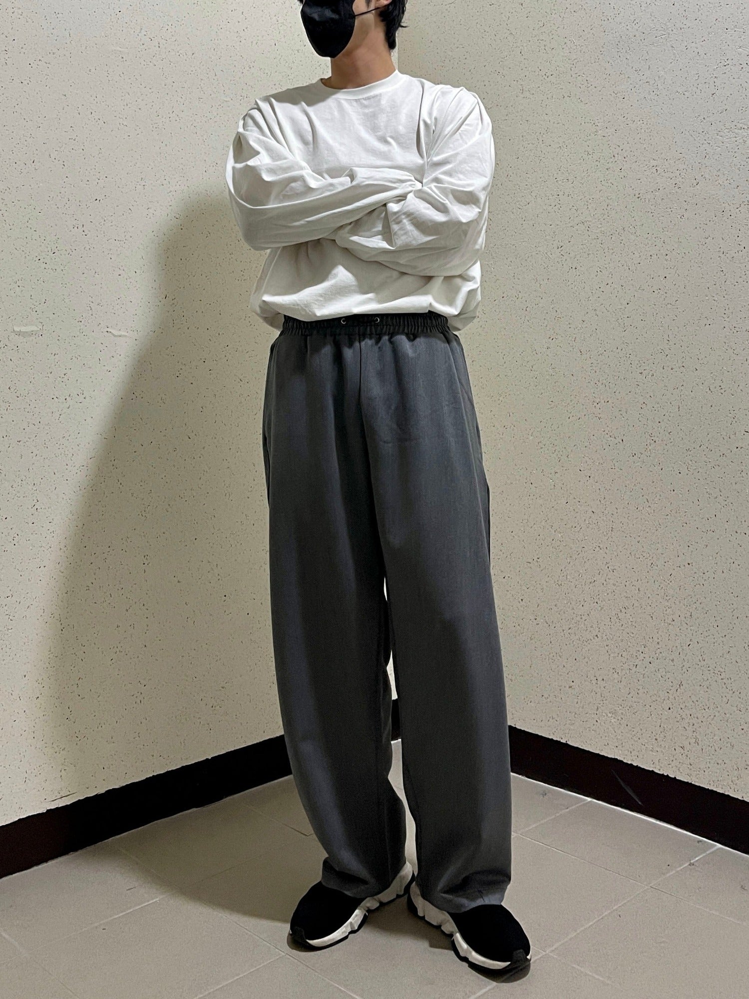 남자와이드슬랙스 허리밴딩 핀턱 커플바지 미니멀룩 그레이 Pintuck Flow Slacks grey