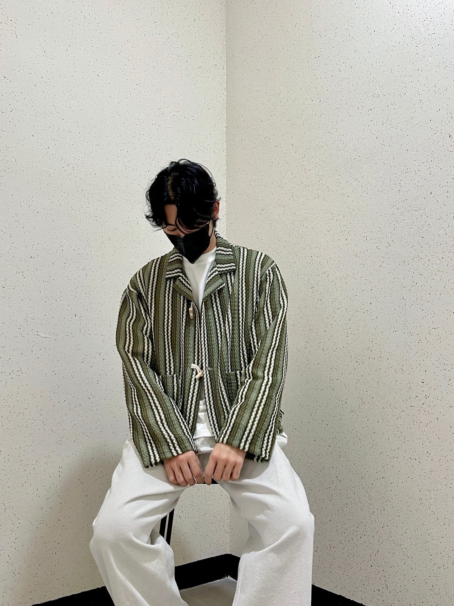 우드 토글 스트라이프 니트 봄 가디건 떡볶이 오버핏 카키 Toggle Stripe Knit Cardigan Khaki