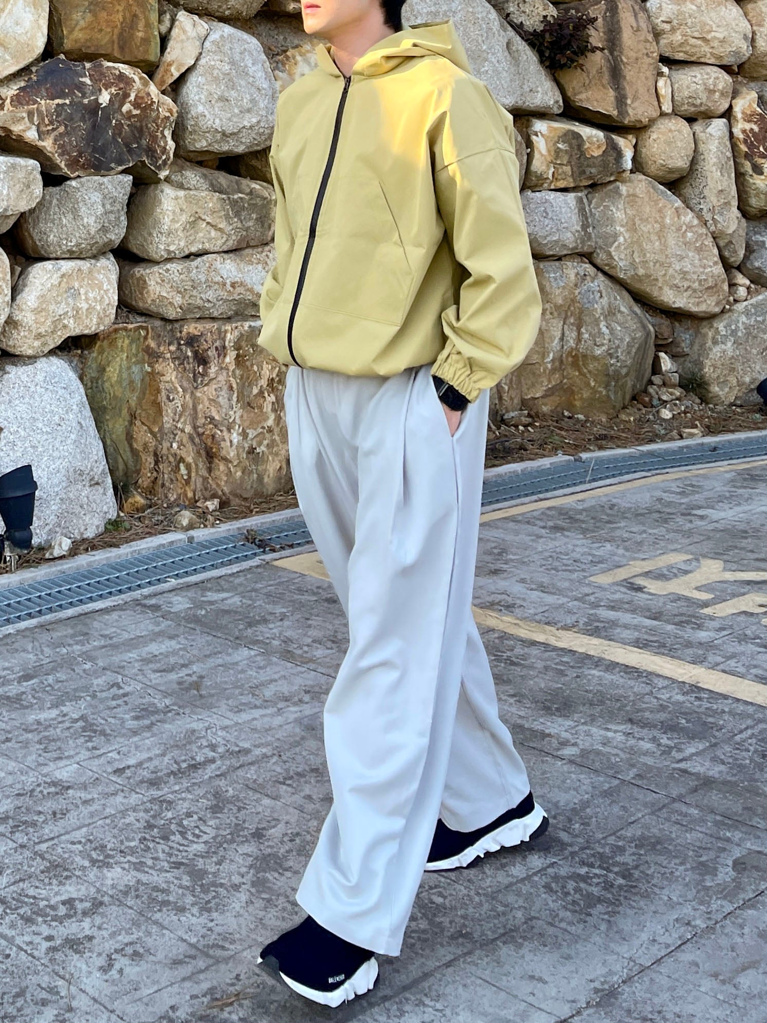 남자와이드슬랙스 허리밴딩 핀턱 커플바지 미니멀룩 아이보리 Pintuck Flow Slacks ivory