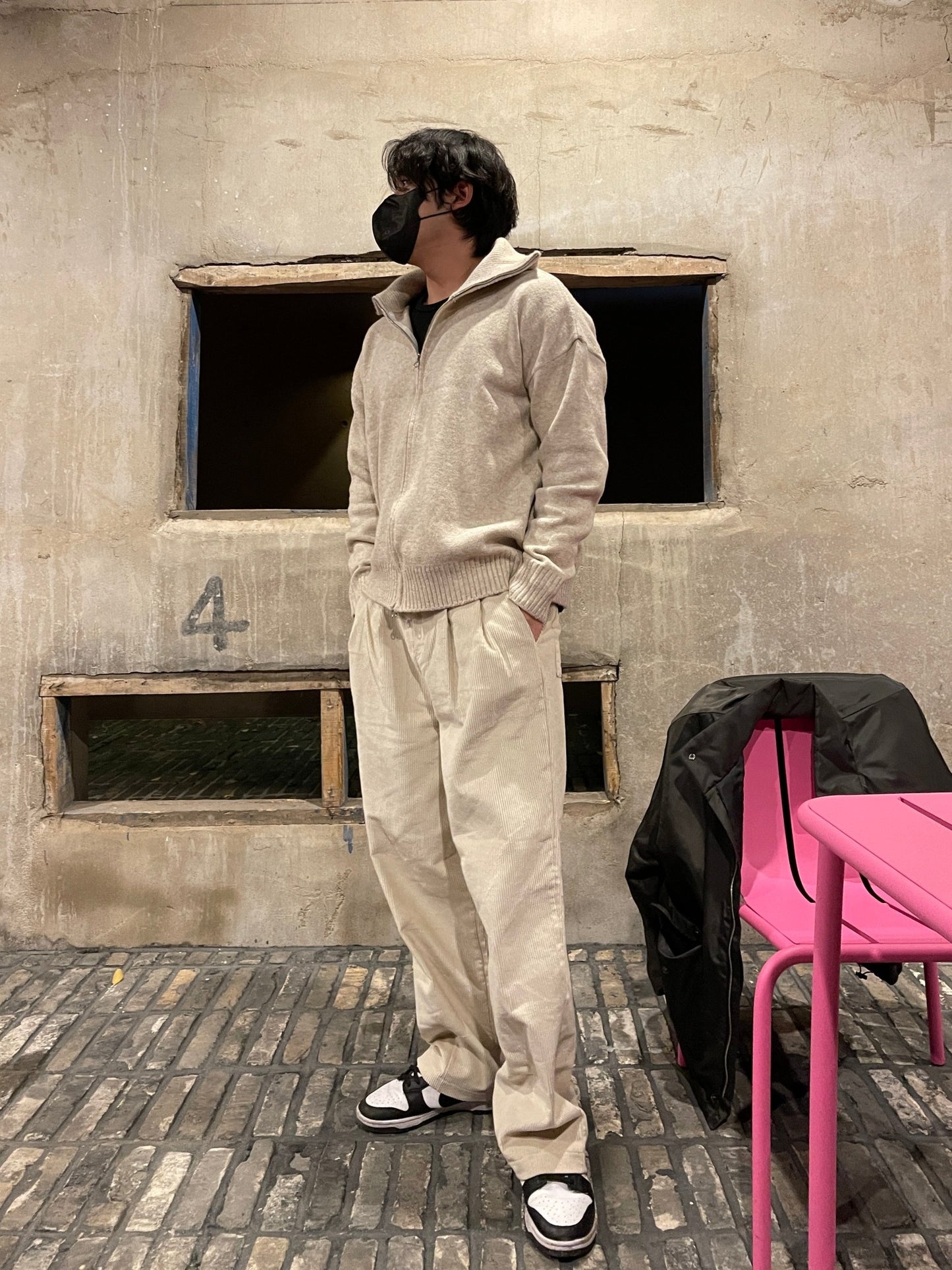 Two Tuck Balloon Corduroy Pants Cream