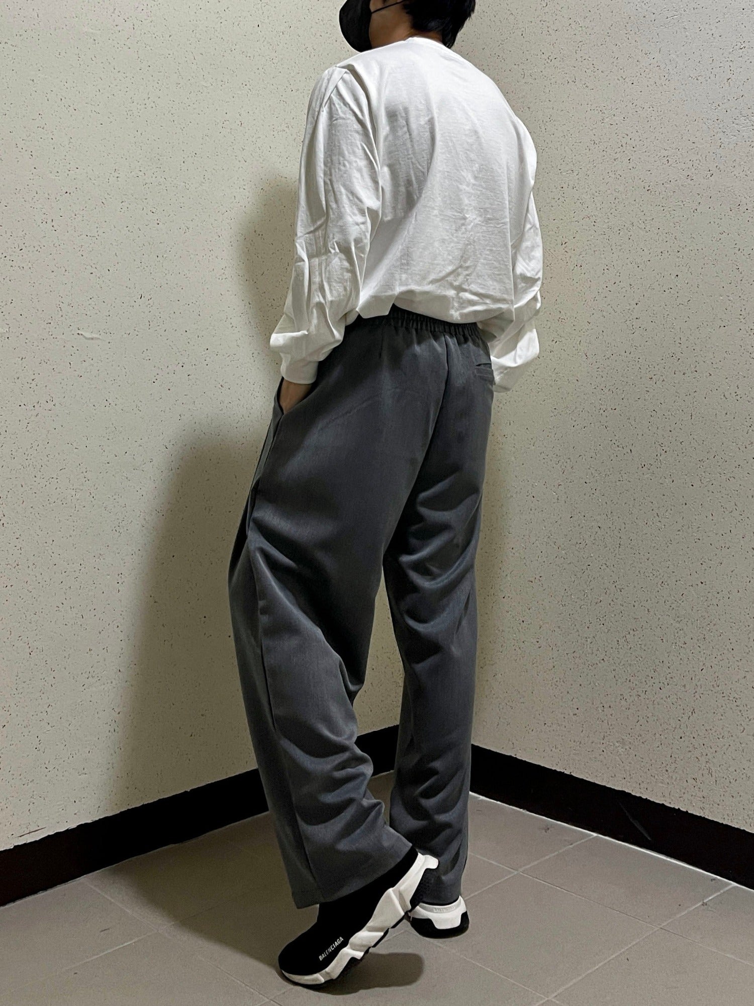 남자와이드슬랙스 허리밴딩 핀턱 커플바지 미니멀룩 그레이 Pintuck Flow Slacks grey