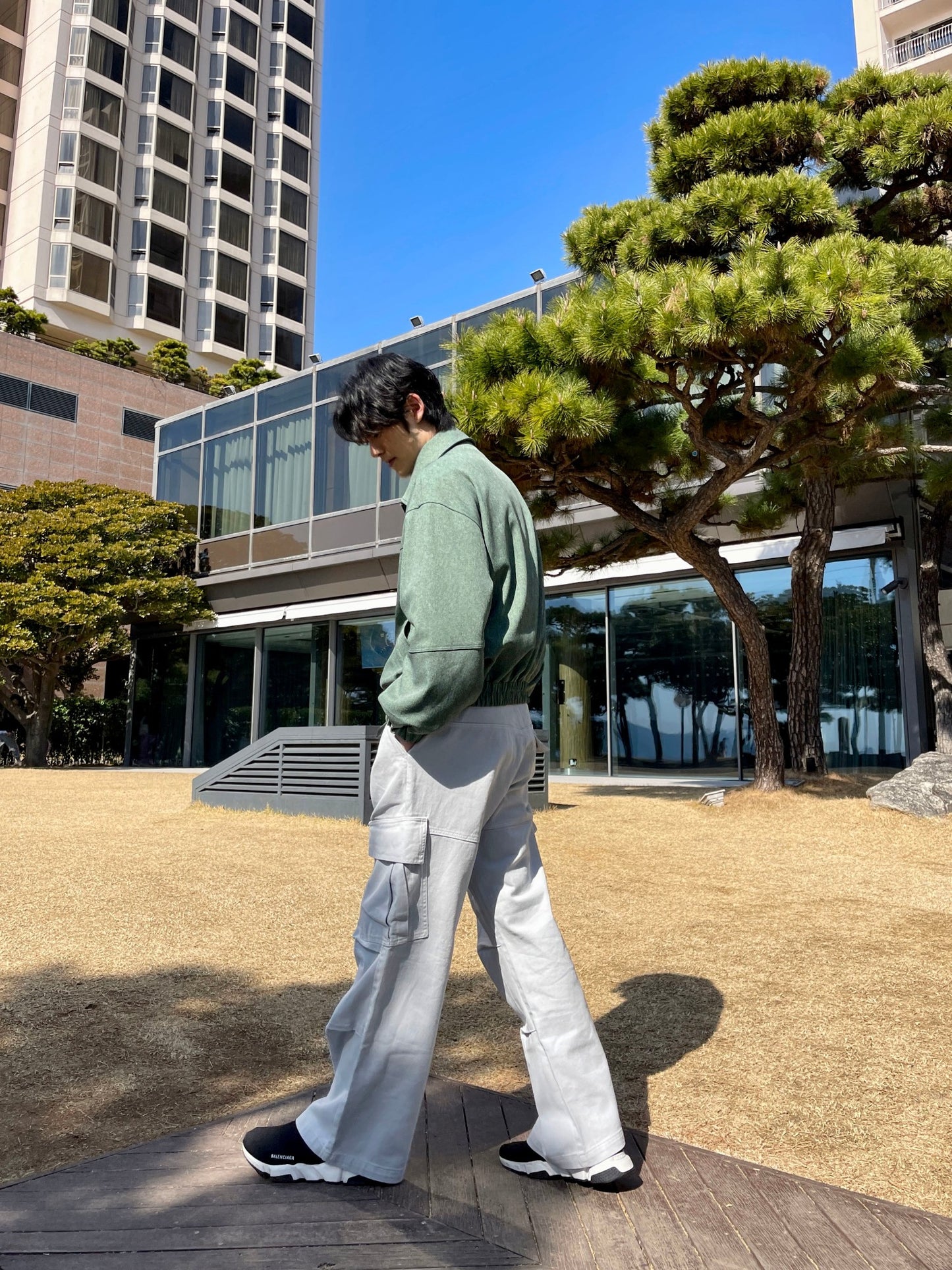 남자숏자켓 오버핏 크롭 봄재킷 미니멀룩 그린 Balloon Crop Jacket green