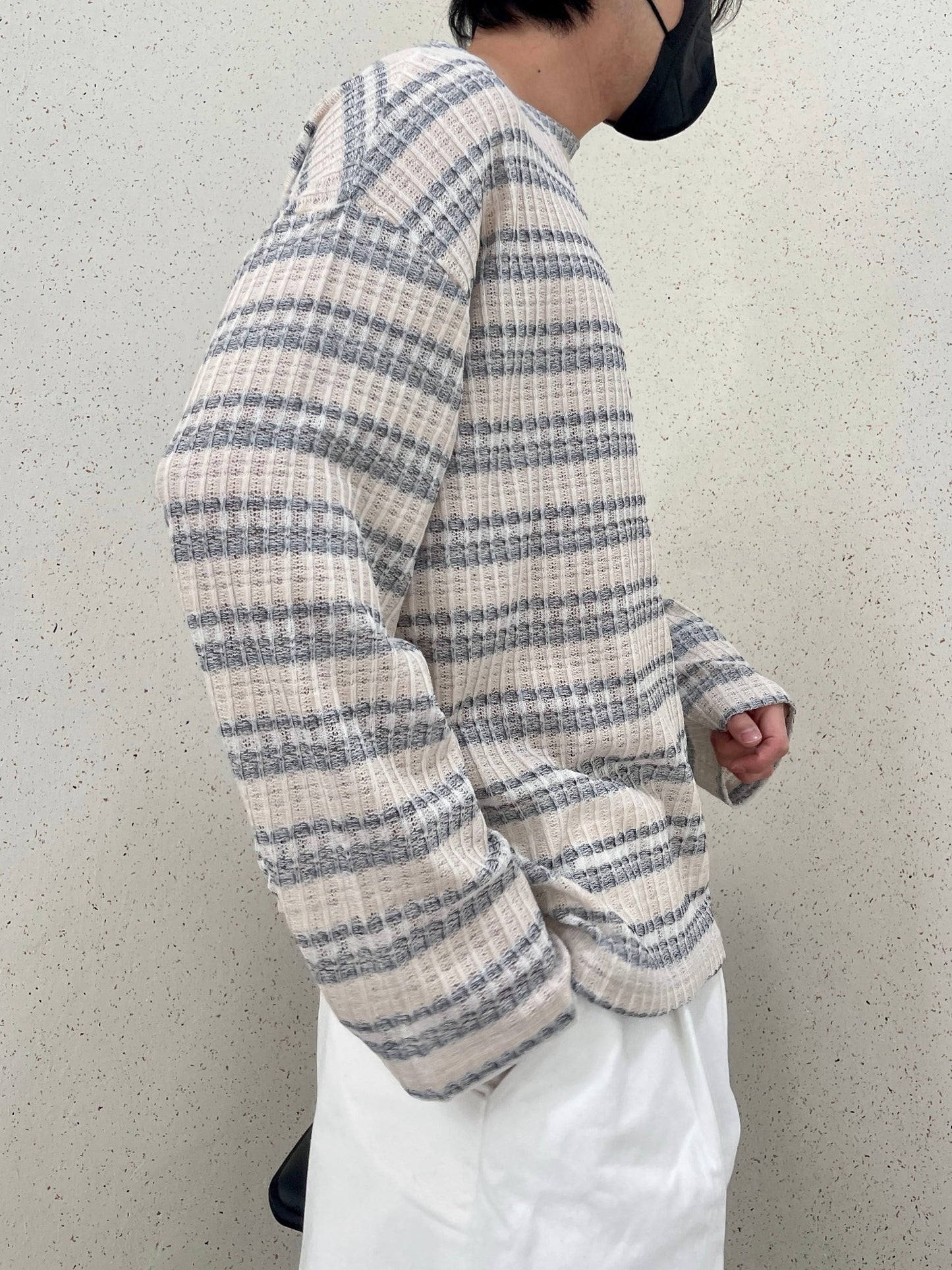 Unique Stripe Knit Grey 스트라이프 니트티 봄 남자니트 루즈핏 오버핏 단가라니트 그레이