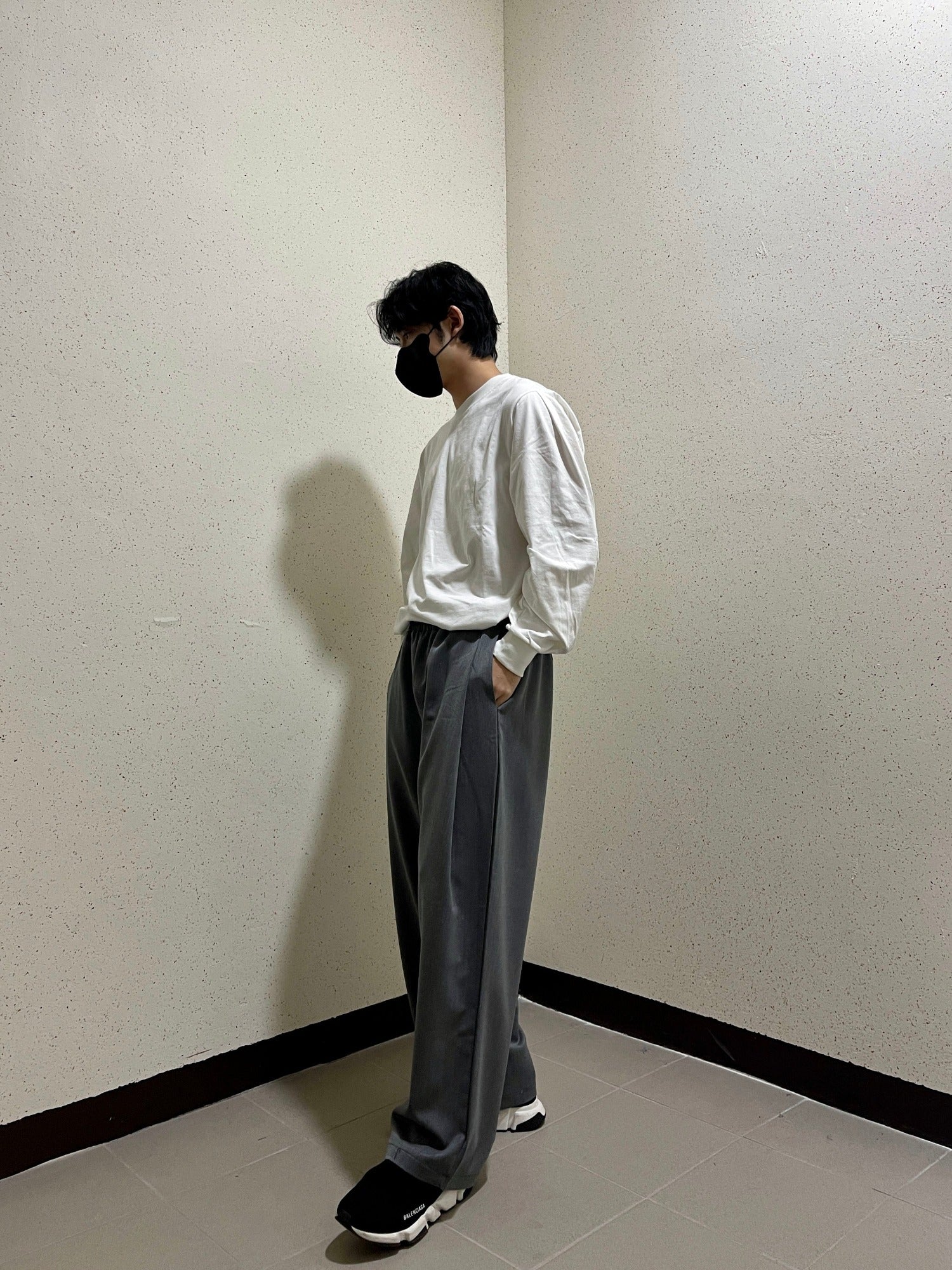 남자와이드슬랙스 허리밴딩 핀턱 커플바지 미니멀룩 그레이 Pintuck Flow Slacks grey