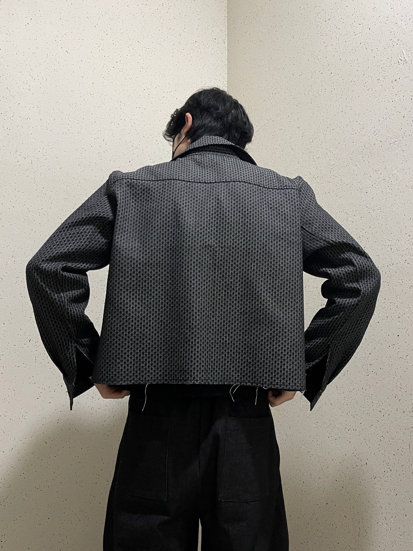 Crop Cutting Denim Jacket Black 남자데님자켓 밑단컷팅 크롭자켓 오버핏 흑청