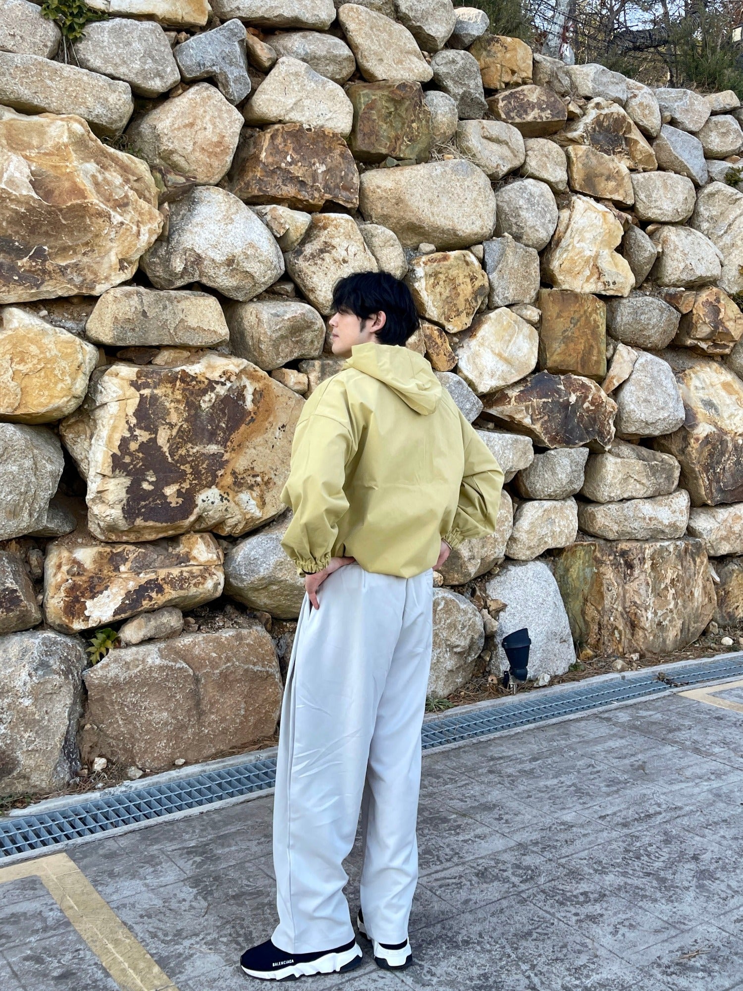 남자와이드슬랙스 허리밴딩 핀턱 커플바지 미니멀룩 아이보리 Pintuck Flow Slacks ivory