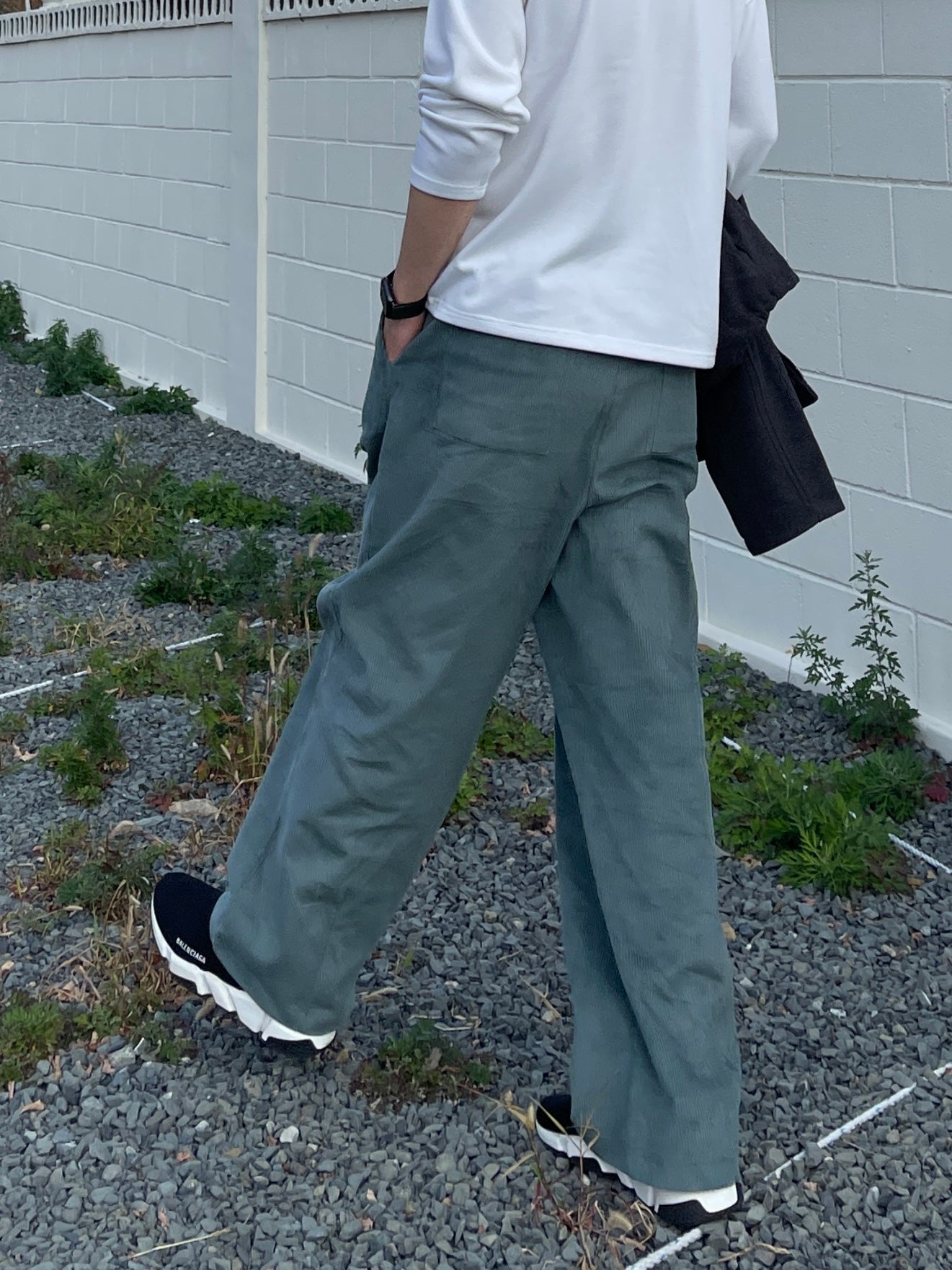 Two Tuck Balloon Corduroy Pants Bluish green