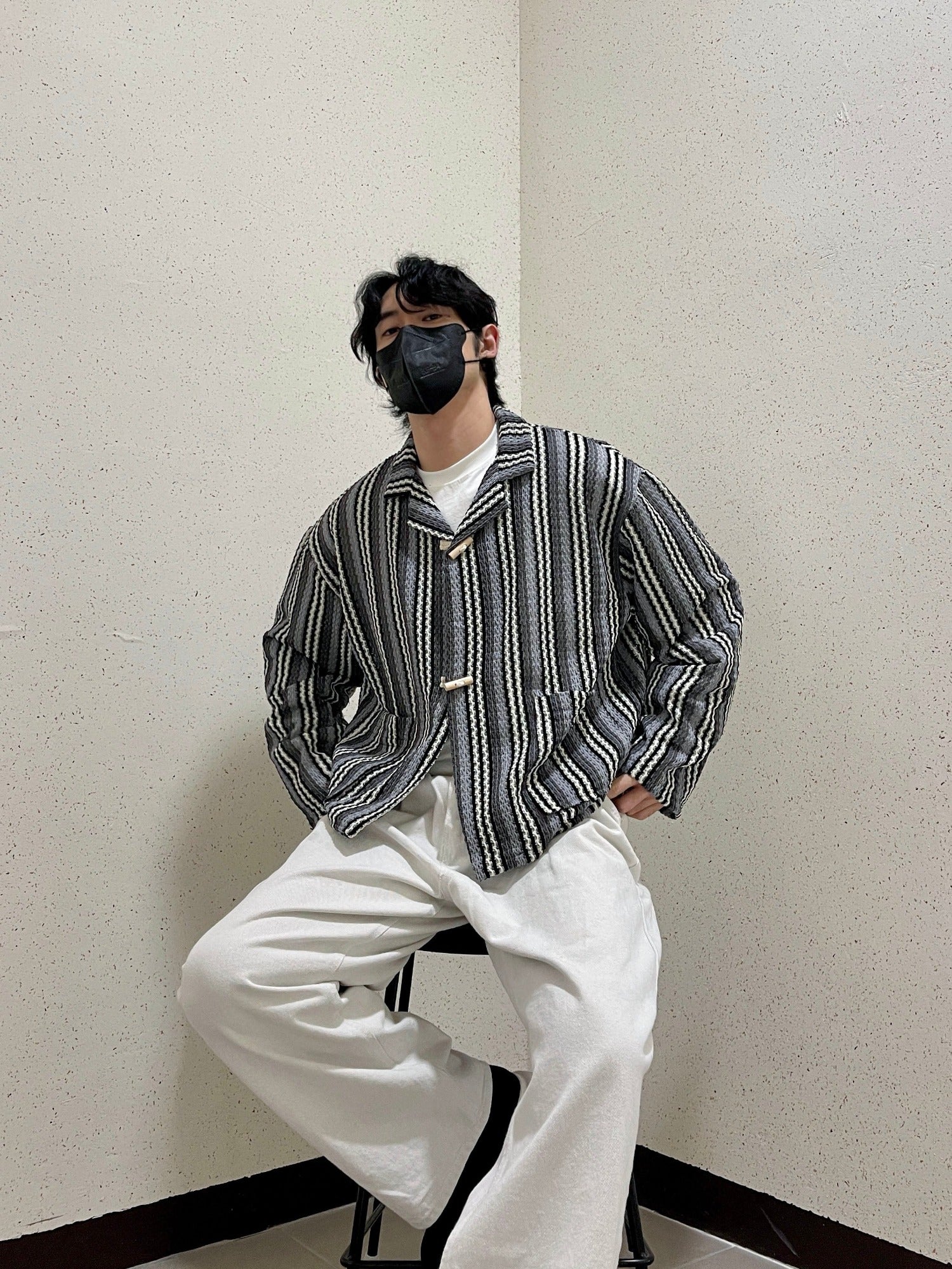 우드 토글 스트라이프 니트 봄 가디건 떡볶이 오버핏 블랙 Toggle Stripe Knit Cardigan Black