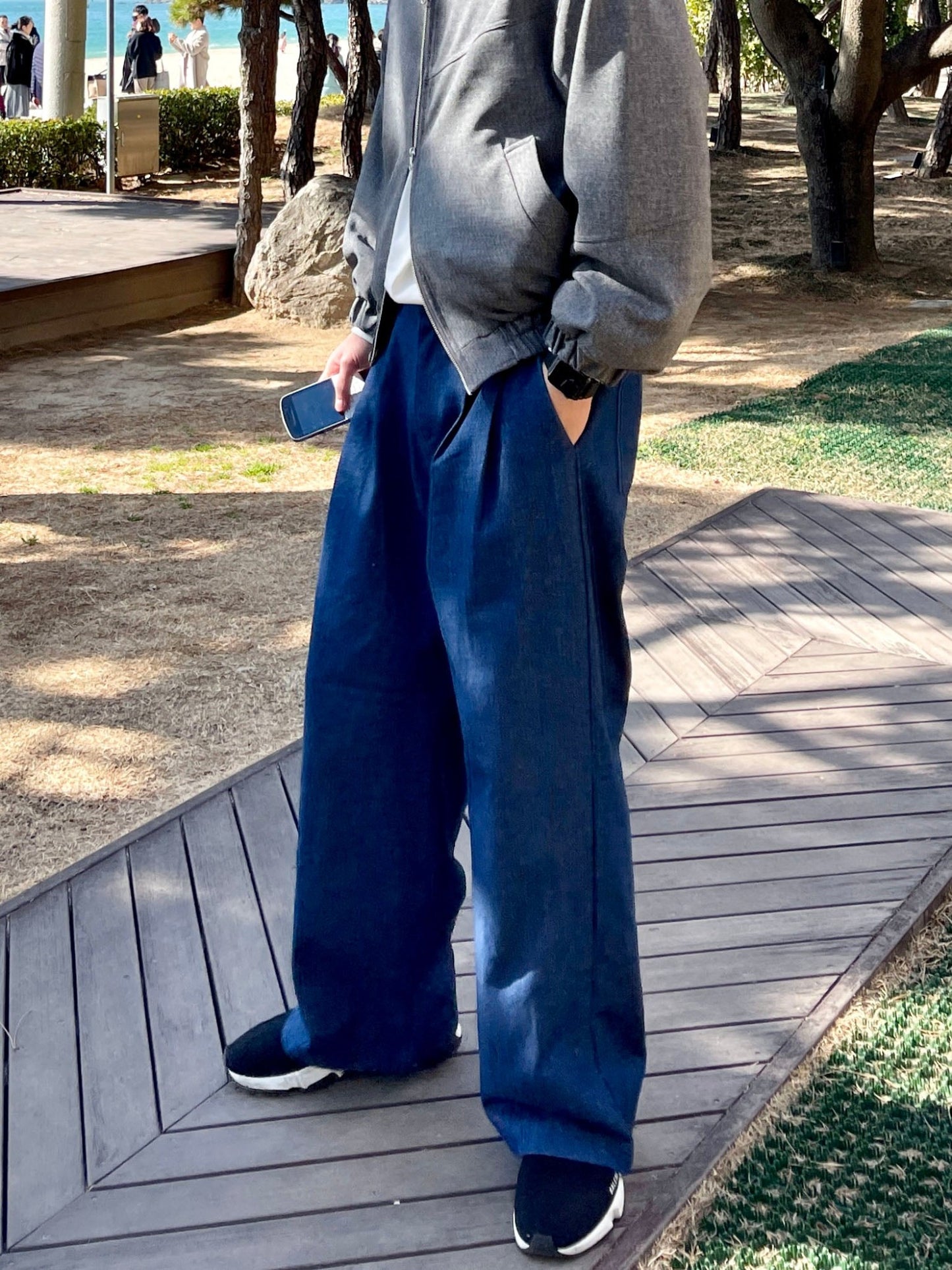 Two Tuck Balloon Denim Pants Blue 남녀공용 와이드핏 투턱 밴딩 데님팬츠 미니멀룩 중청