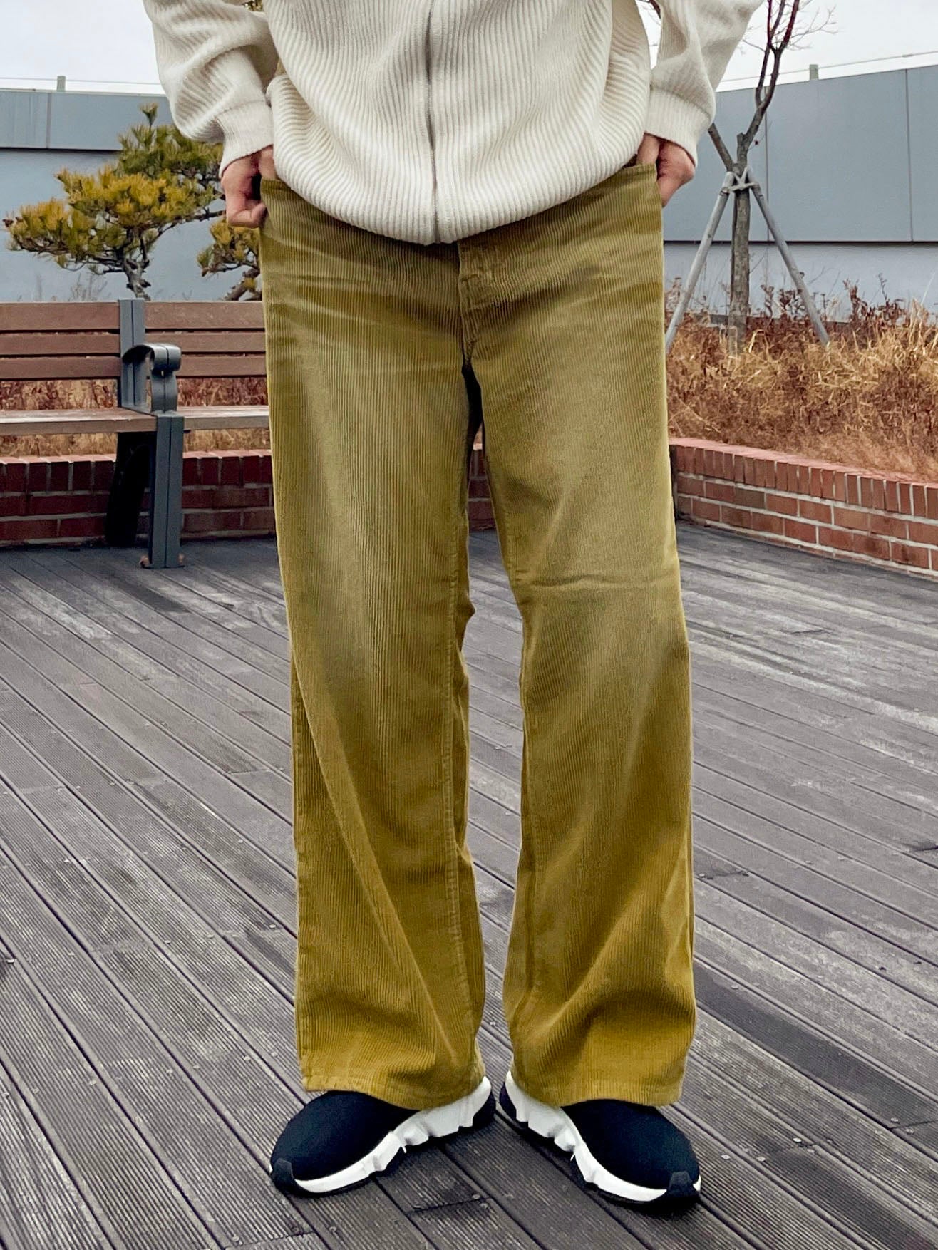 Embo Washing Wide Corduroy Pants Yellow
