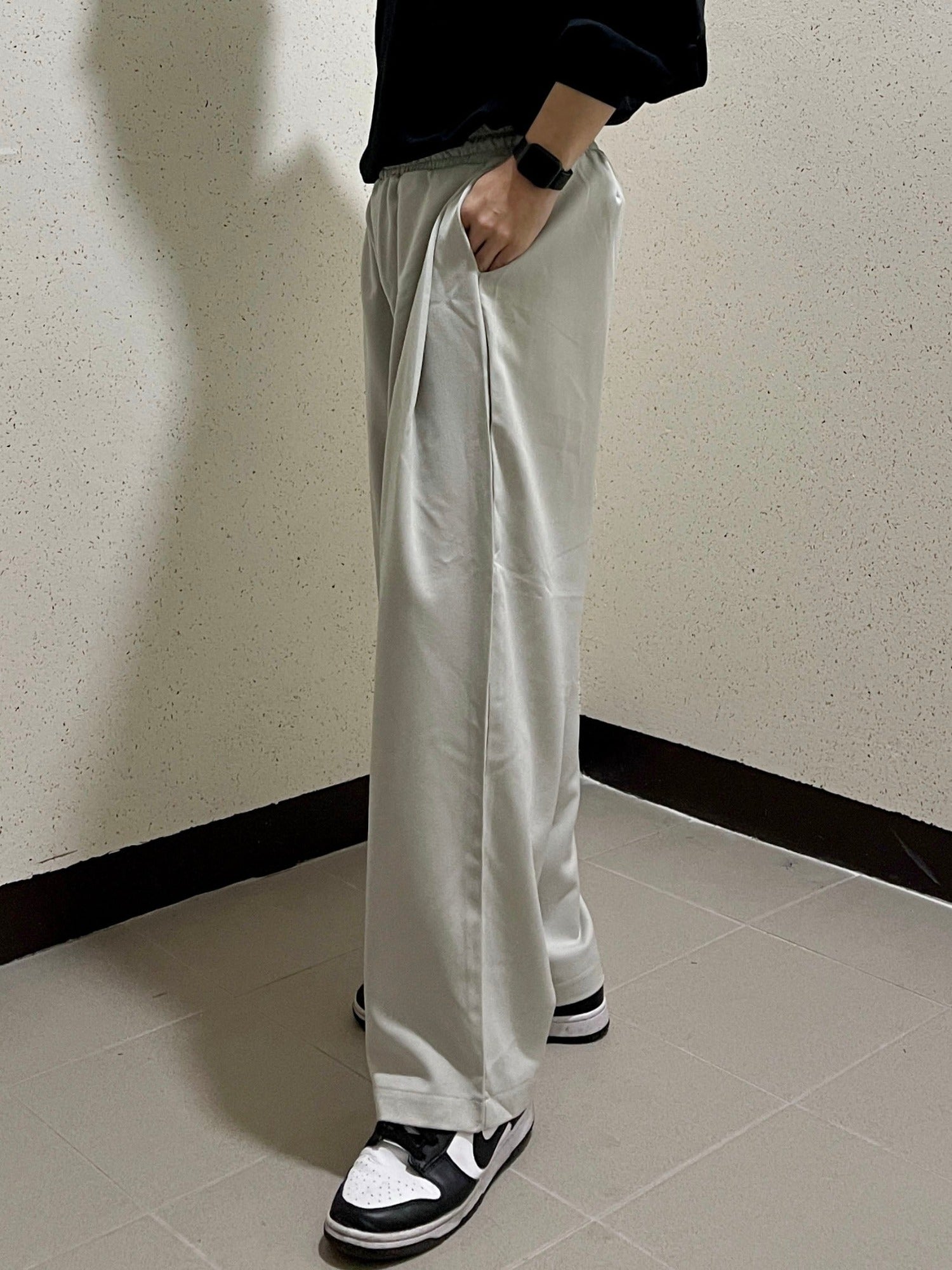 남자와이드슬랙스 허리밴딩 핀턱 커플바지 미니멀룩 아이보리 Pintuck Flow Slacks ivory