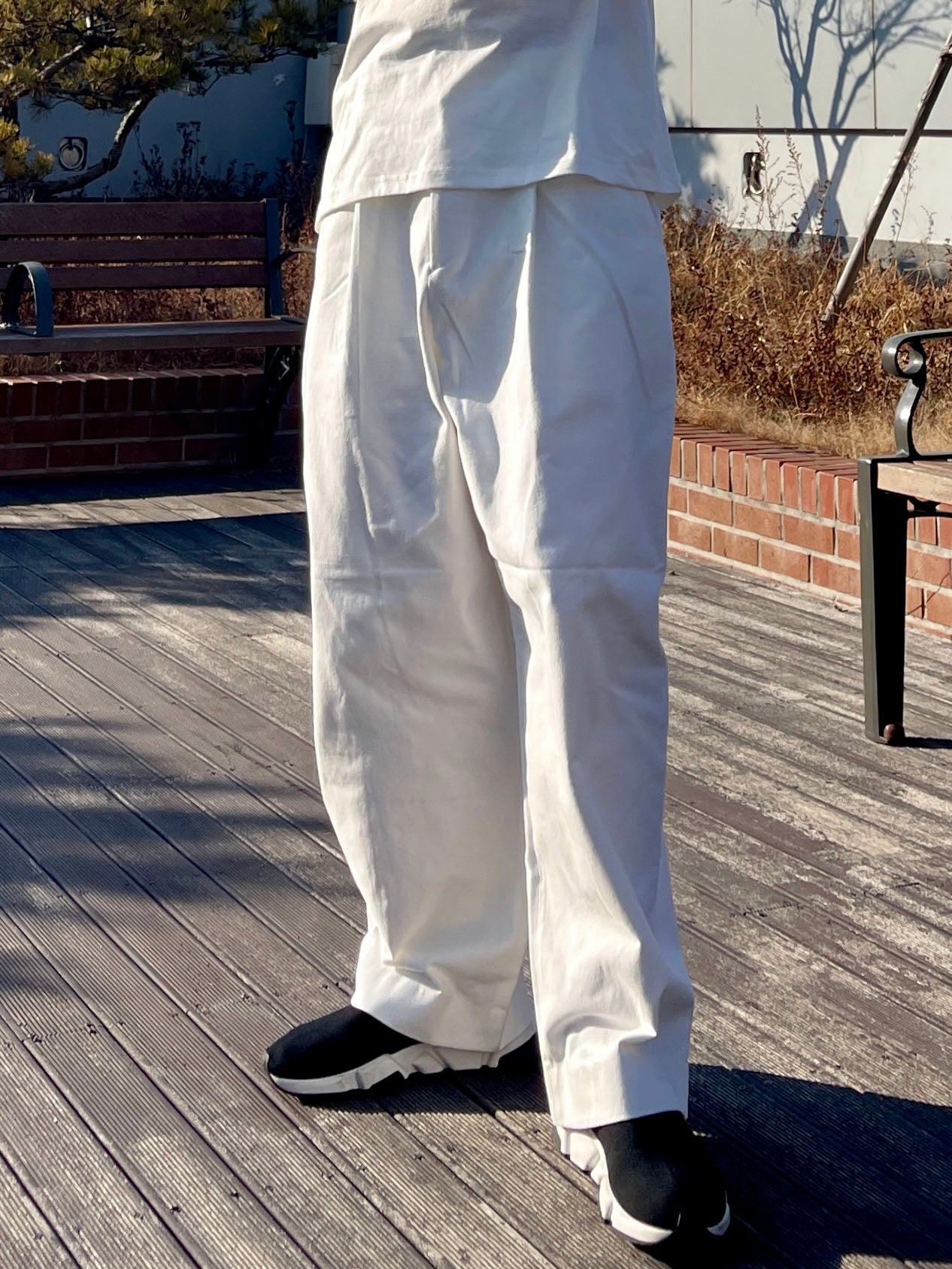 백 버클 퍼티그 와이드 팬츠 유니크 와이드바지 화이트 Back Buckle Fatigue Wide Pants White