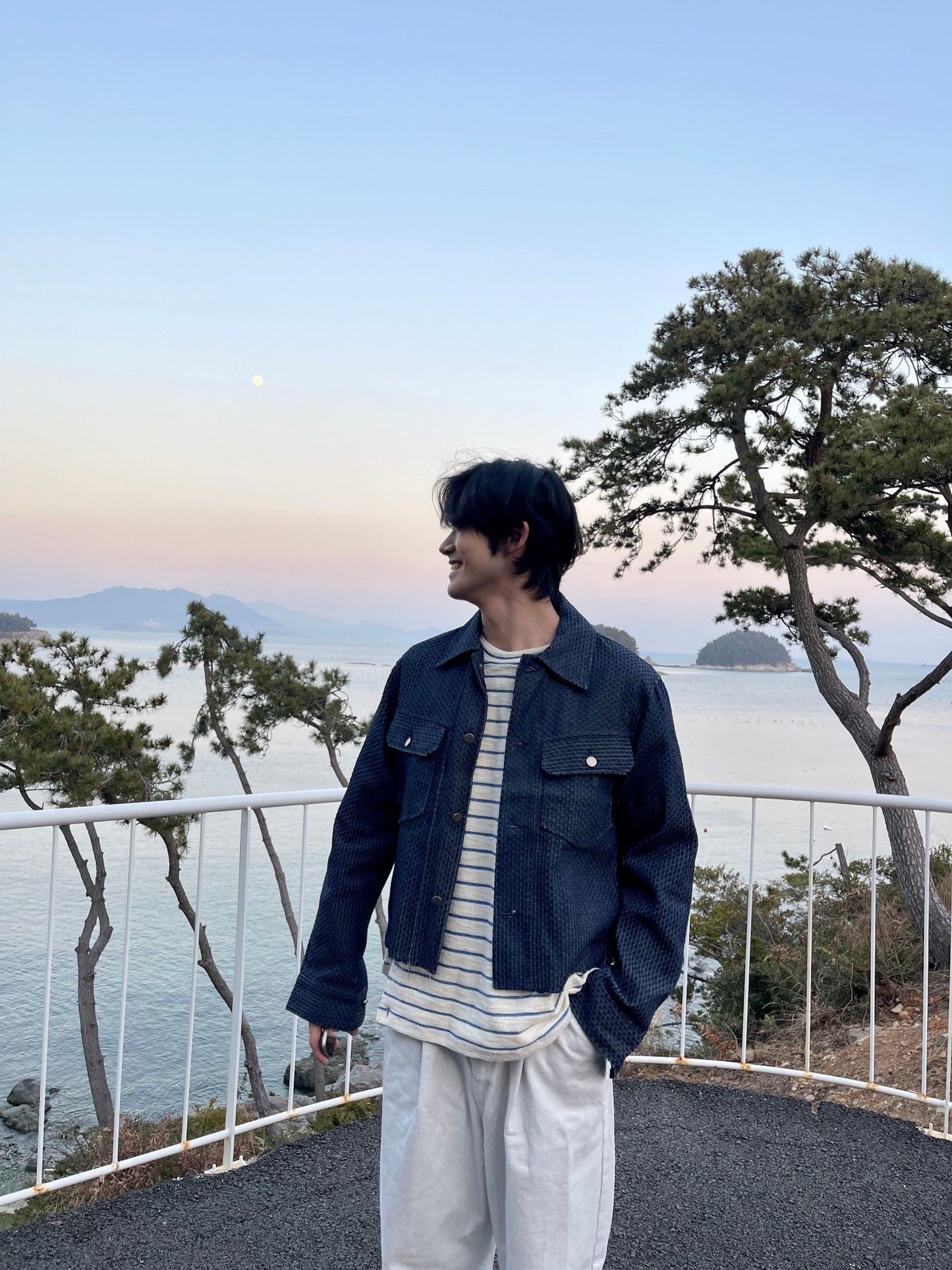 Crop Cutting Denim Jacket Dark blue 남자데님자켓 밑단컷팅 크롭자켓 오버핏 진청
