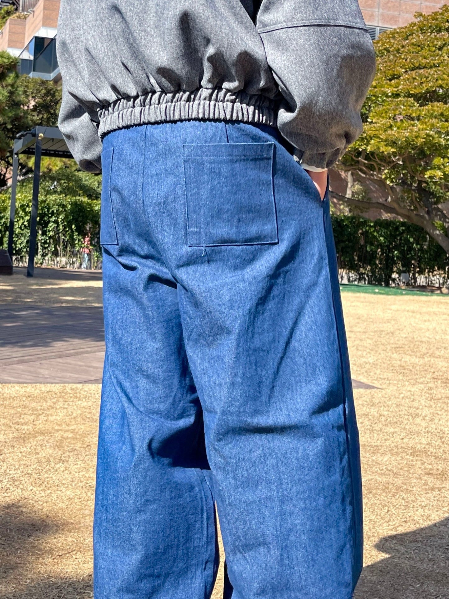Two Tuck Balloon Denim Pants Blue 남녀공용 와이드핏 투턱 밴딩 데님팬츠 미니멀룩 중청