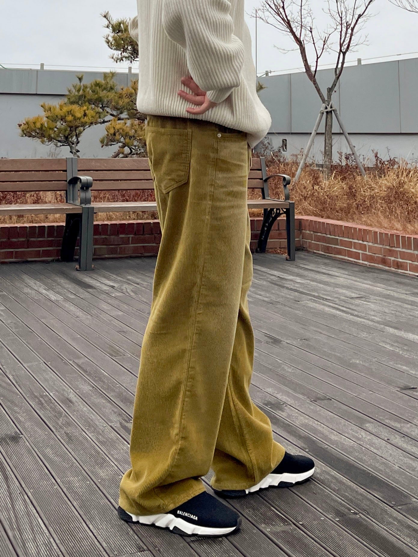 Embo Washing Wide Corduroy Pants Yellow