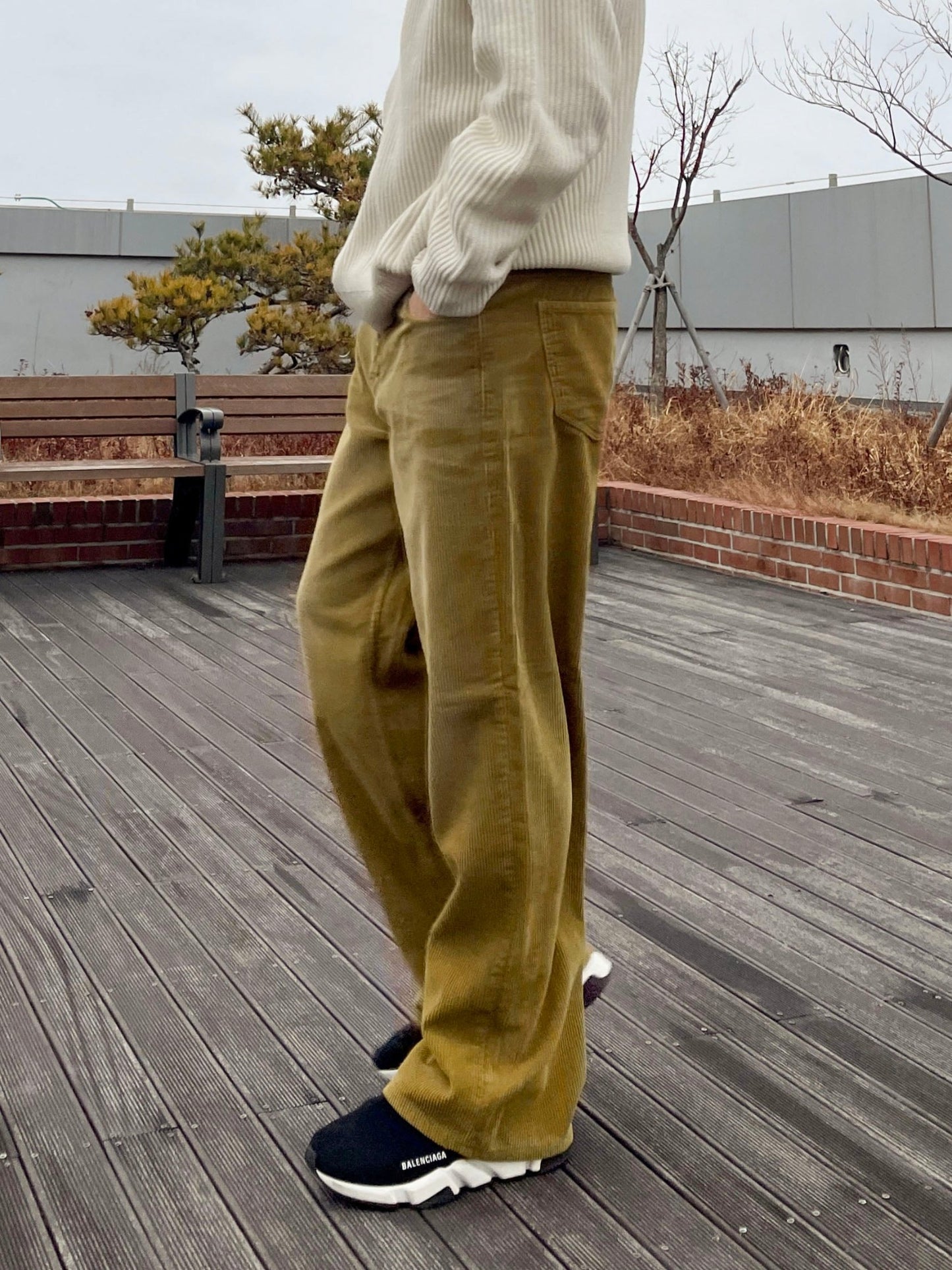 Embo Washing Wide Corduroy Pants Yellow