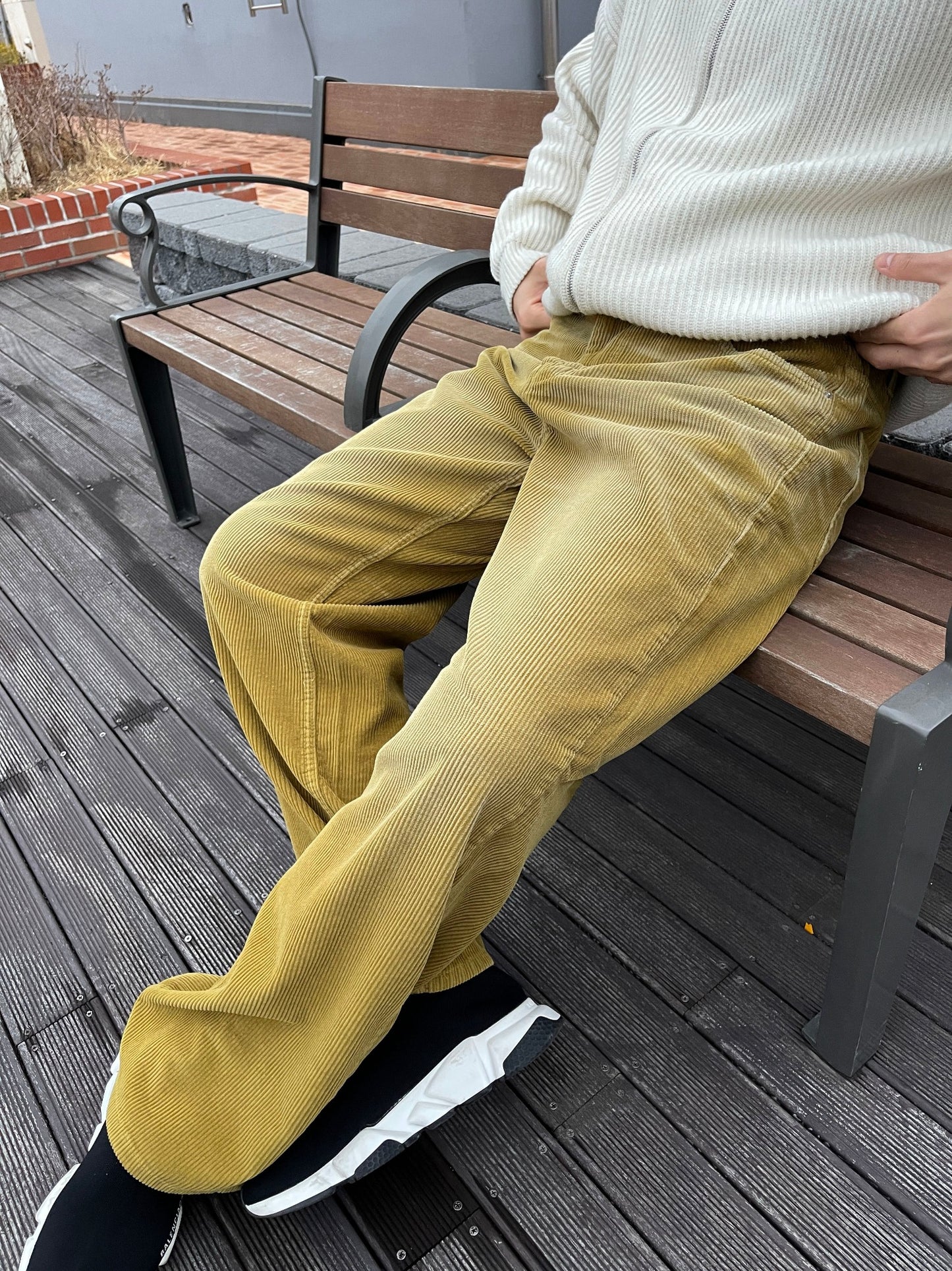 Embo Washing Wide Corduroy Pants Yellow